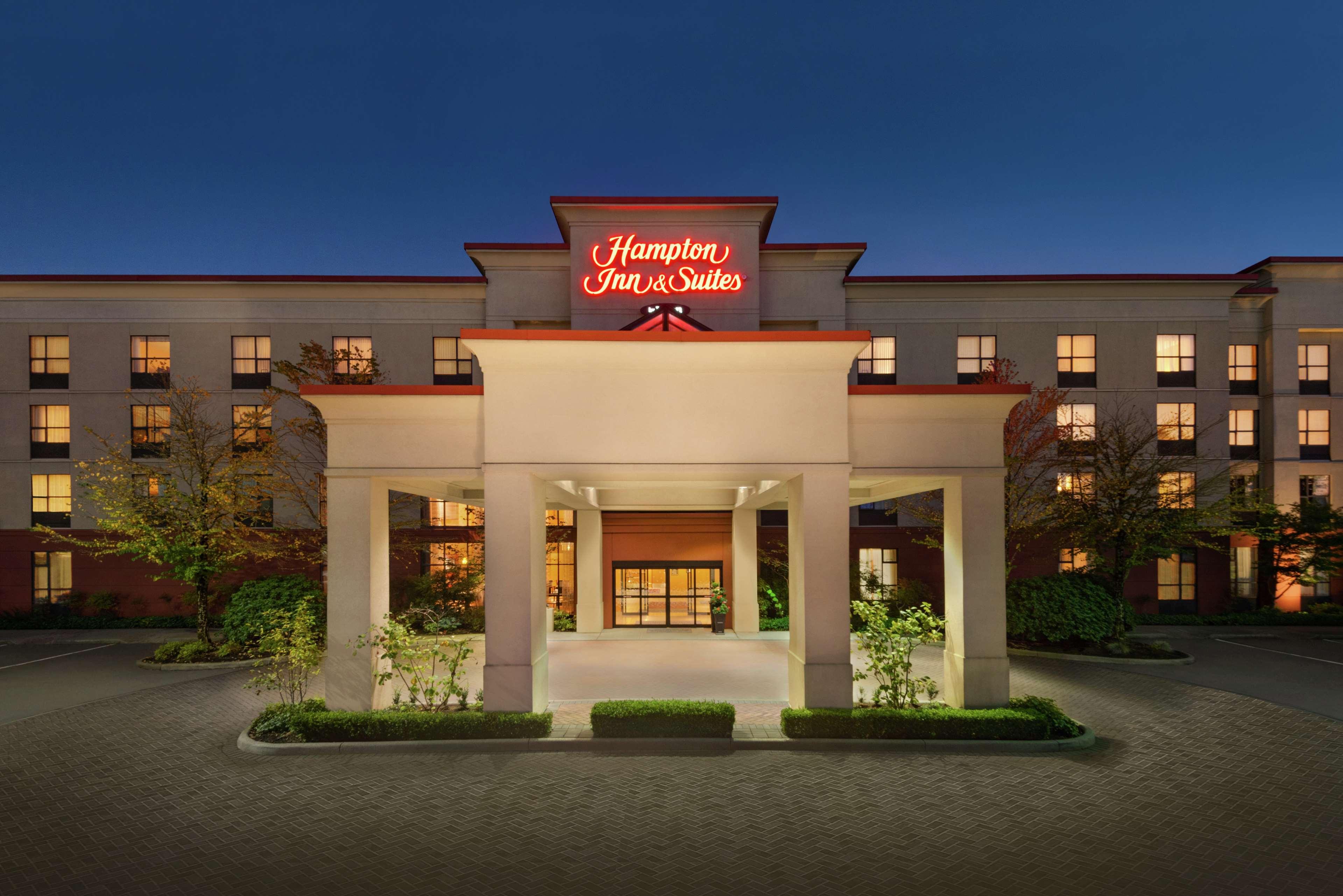 Hampton Inn & Suites By Hilton Langley-Surrey Exterior foto